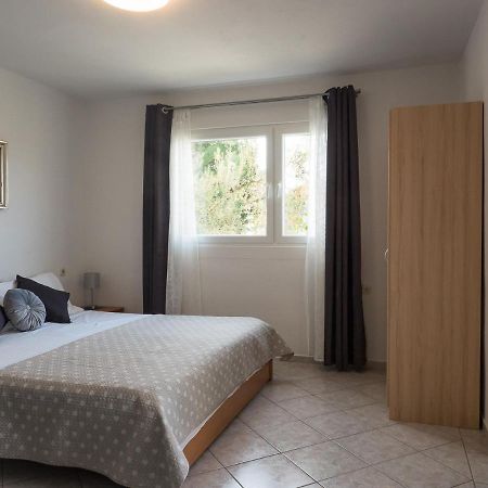 Apartments Summer Bloom Krk Town Extérieur photo