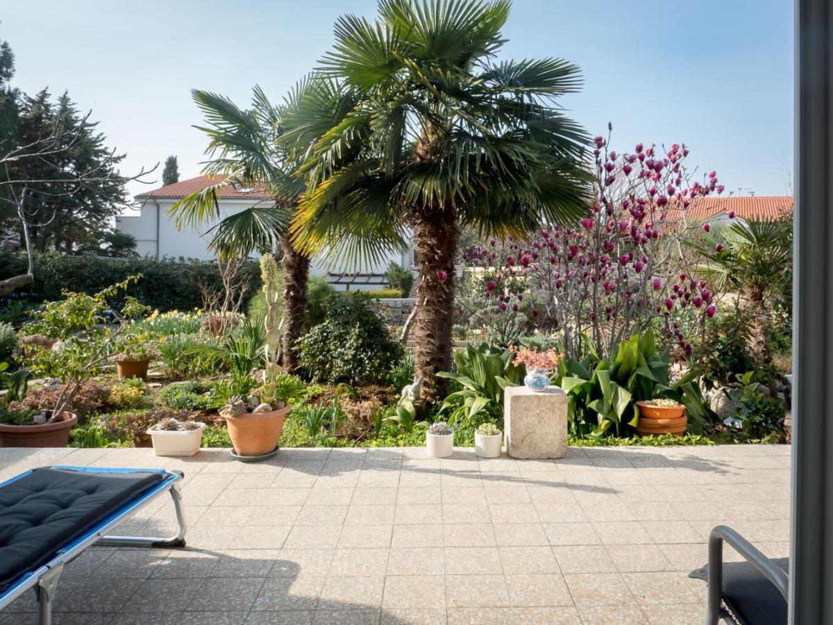 Apartments Summer Bloom Krk Town Extérieur photo