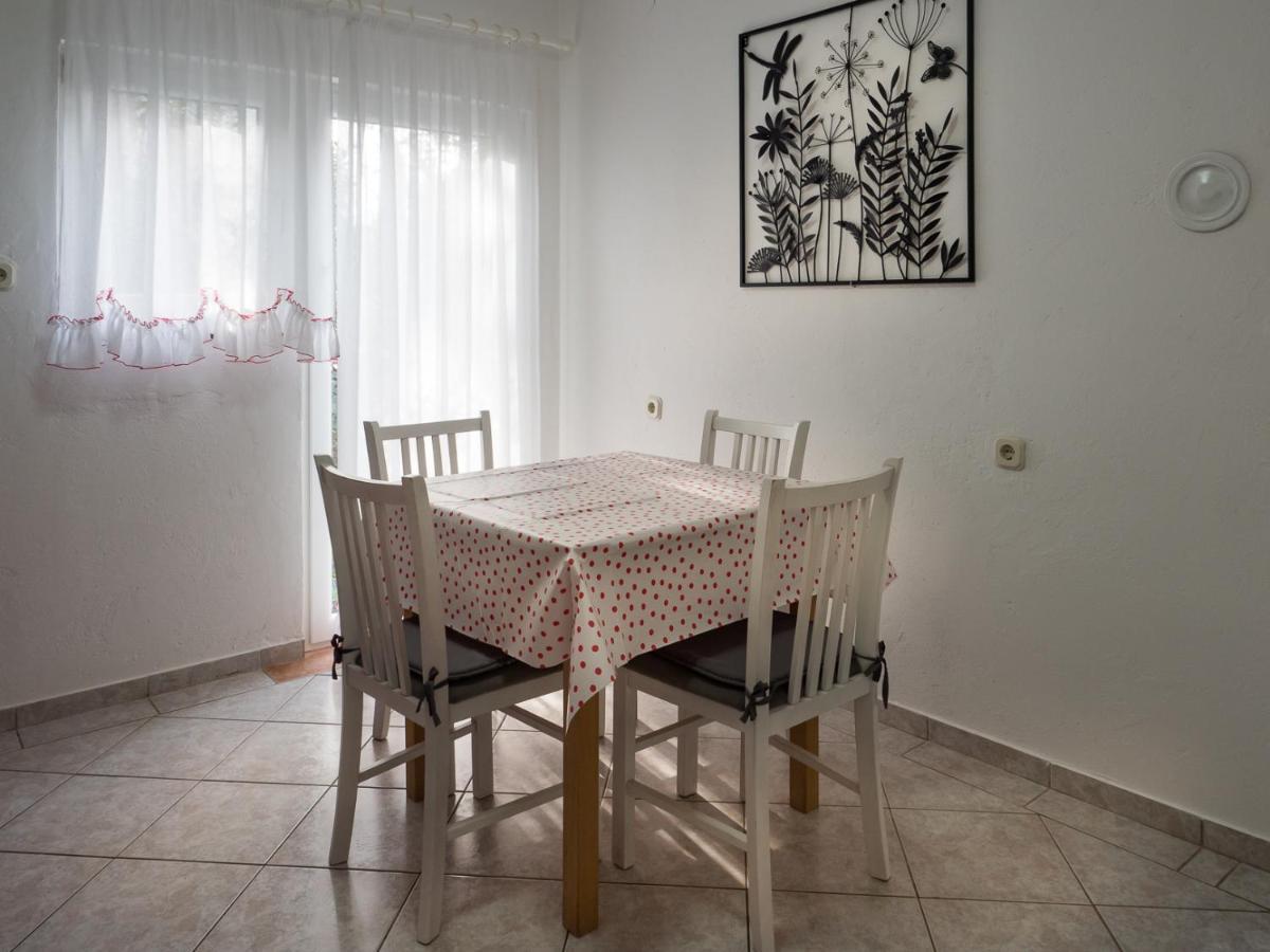 Apartments Summer Bloom Krk Town Extérieur photo