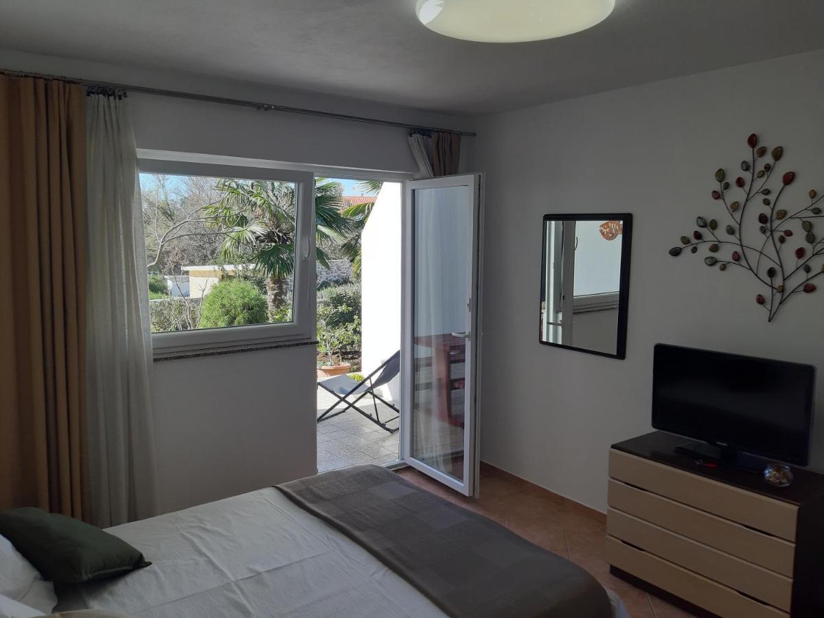 Apartments Summer Bloom Krk Town Extérieur photo