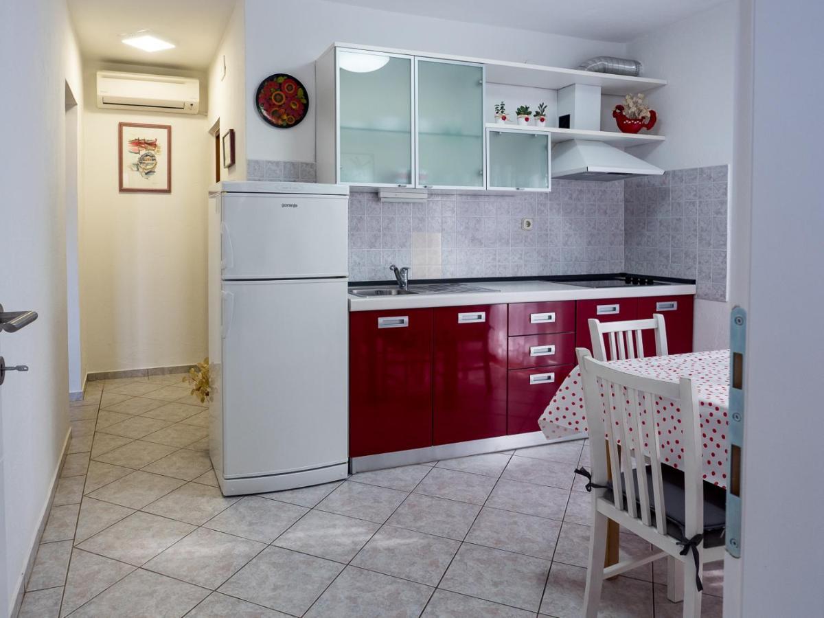 Apartments Summer Bloom Krk Town Extérieur photo