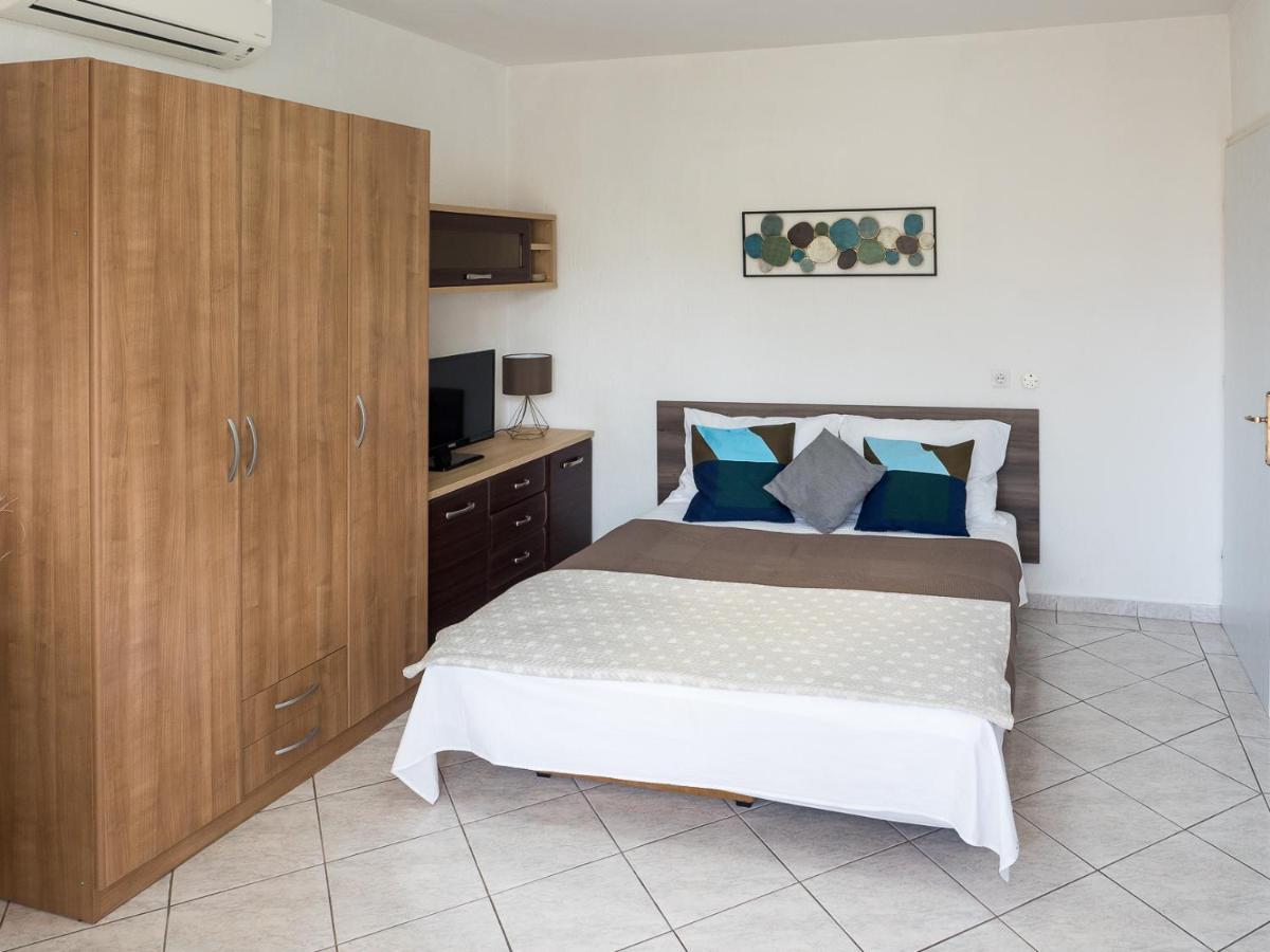 Apartments Summer Bloom Krk Town Extérieur photo